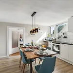 Apartment Neu! Design -yellow Octopus-