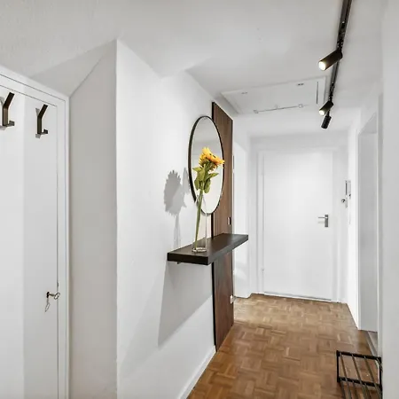 דירה Neu! Design -yellow Octopus- סנט אוגוסטין