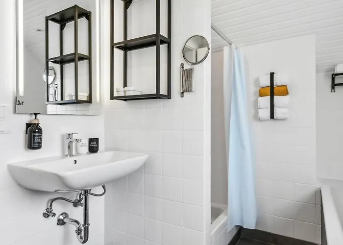 Апартаменты Neu! Design -yellow Octopus- *