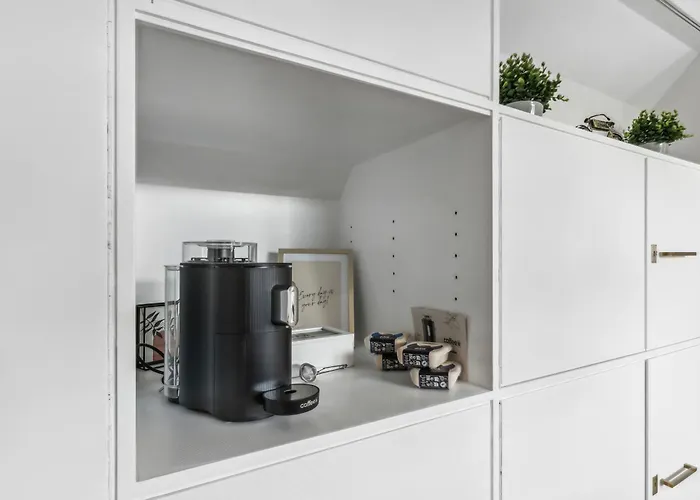 Neu! Design -yellow Octopus- Санкт-Августин