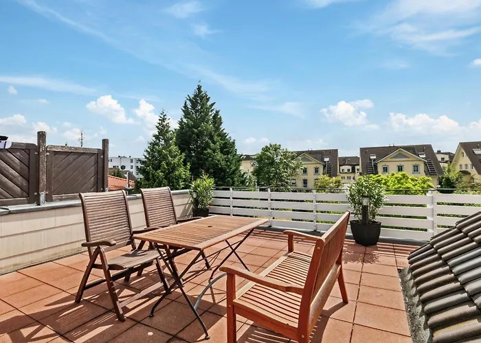 Neu! Design -yellow Octopus-